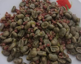 Foto del paso 4 de la receta: Habas baby con jamón y ajitos tiernos
