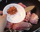 A picture of step 3 of Chicken Yogurt Curry.