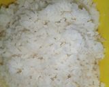 Foto langkah ke 4 dari resep Nasi goreng daun mengkudu.