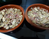 Foto del paso 5 de la receta: Huevos al horno con champiñones, jamón y rulo de cabra