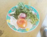 A picture of step 1 of Kachumbari.
