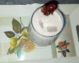 A picture of step 4 of Dates Milkshake.