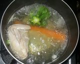 Foto langkah ke 3 dari resep Cream Soup dan Garlic Bread.