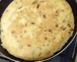 Foto del paso 3 de la receta: Tortilla se papas fácil relleno de jamón y queso