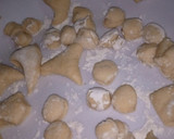 A picture of step 5 of Yeast doughnuts.