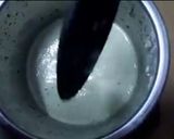 A picture of step 4 of Medhu vadai / Urad Vadai.
