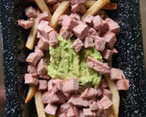 Foto del paso 5 de la receta: Papas fritas cargadas de carne asada (Carne asada fries)