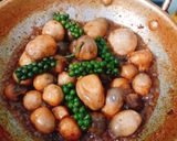 Hình bước làm 3 của món Nấm rơm kho tiêu