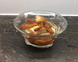 Foto del paso 1 de la receta: Tarta de zanahoria y coco bañada en chocolate 85%