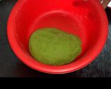 A picture of step 2 of Palak Paneer Frankie.