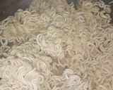 A picture of step 1 of Maggi.