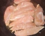 Foto del paso 2 de la receta Solomillo de pollo en jugo de leche