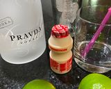 Foto do passo 1 de Caipirinha de yakult