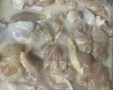 Foto langkah ke 1 dari resep Honey Lemon Chicken.