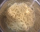 Foto del paso 3 de la receta Espaguetis con cebolla y aceite de oliva