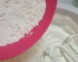Foto langkah ke 4 dari resep Bolu kukus sederhana.