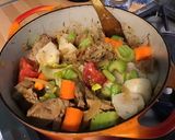 Une image de l'étape 15 de Agneau en cocotte aux raves,céleri branche,carottes et tomates façon tajine.