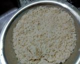 A picture of step 1 of Poha vada.