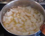 Foto del paso 3 de la receta: Guiso tradicional de papas con chocos