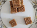 मावा बर्फी (Mawa burfi recipe in Hindi)