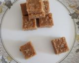 मावा बर्फी (Mawa burfi recipe in Hindi) रेसिपी चरण 1 फोटो
