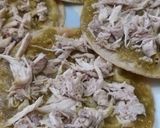 Foto del paso 3 de la receta: Chalupitas de pollo