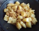 Foto langkah ke 4 dari resep Singkong Goreng "Bawang Putih".