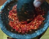 Foto langkah ke 2 dari resep Sambal Terasi Tomat.