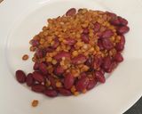A picture of step 5 of Green lentil and kidney bean snack.