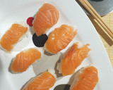 Foto del paso 5 de la receta: Sushi de salmón 🍙