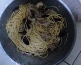 รูปขั้นตอนการทำที่ 6 ของ สปาเก็ตตี้คาโบนาร่าใส่ใส้กรอก