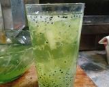 Foto langkah ke 4 dari resep Es Timun Biji Selasih.