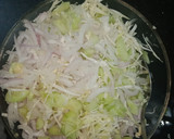 A picture of step 2 of Simple salad.