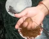 A picture of step 6 of Biscuit Ladoos.