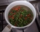 Foto del passaggio 2 della ricetta Riso alla cantonese rivisitato da me.