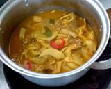 รูปขั้นตอนการทำที่ 6 ของ แกงกะทิไก่หน่อไม้ดอง