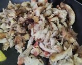 Foto del paso 2 de la receta: Quesadilla🌮de pollo🍗a mi manera🥯🧀🥑