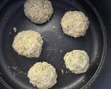 Foto del paso 4 de la receta: Bolas de brócoli rellena de queso feta en airfryer