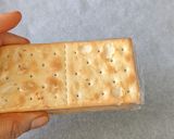 A picture of step 1 of Quick Mini Crackers Nachos.