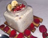 A picture of step 3 of Banana Dates Overnight Oats.