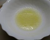 Sajtos - uborkás dinnyesaláta recept fázis 2 fotója