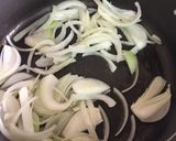 Foto del paso 2 de la receta: Camarones con calabacitas y leche de coco