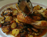 Foto del paso 6 de la receta: Pollo rustido con mantequilla compuesta y patatas panadera