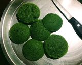 A picture of step 5 of Green Idli.