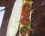 Foto del paso 5 de la receta: Super bocadillo de lomo adobado con verduras, queso y mayonesa