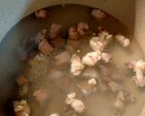 Foto langkah ke 1 dari resep Sop Kambing Bening.