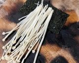 Hình bước làm 1 của món Nấm kim châm lắc phô mai