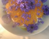 Une image de l'étape 1 de Mousse Petit Trianon à l'orange et au bleuet.