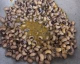 A picture of step 2 of Lobia Curry.