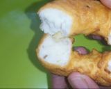 A picture of step 3 of Medu Vada.